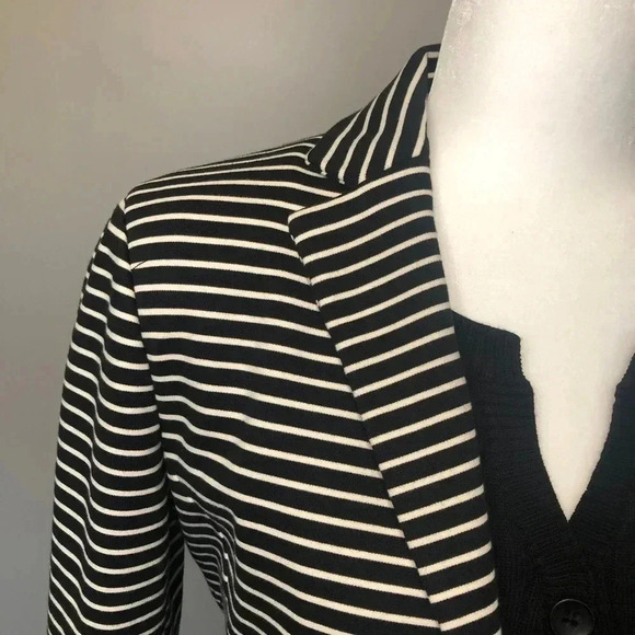 Part Two Black and White Striped Crop Blazer - Picture 3 of 10